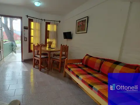 Casa 3 ambientes con 1 baño