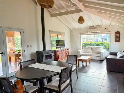 Casa 4 ambientes amoblada Aero Country Club General Rodriguez Alquiler excelente estado