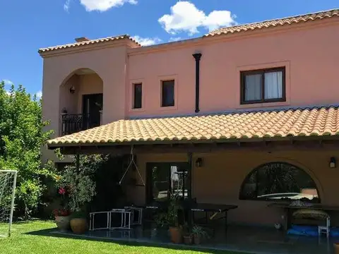 Casa en Alquiler Temporal en San Isidro Labrador, $ 3.600