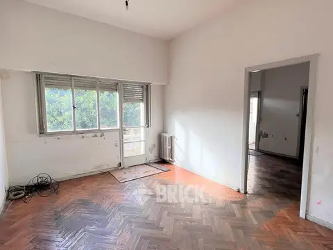 A RECIC SEMIP EN MONTEVIDEO Y AV. RIVADAVIA - APTO PROF FRENTE BALCON T/SOL - CONGRESO