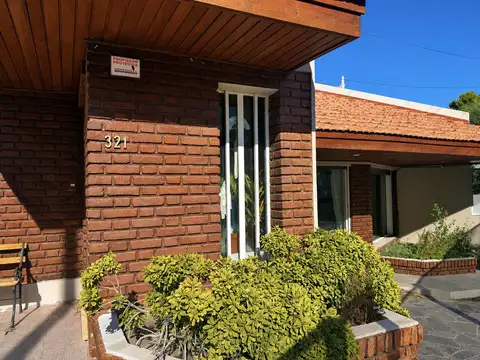 Casa en venta Km 3 sobre Avenida Tehuelche