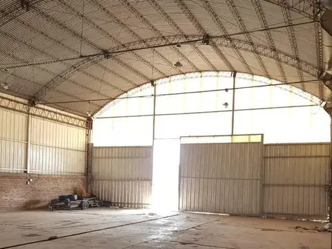 Galpon en Alquiler en Luzuriaga, USD 2.200