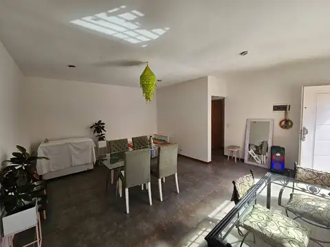 Depto Tipo Casa en Venta 9 años