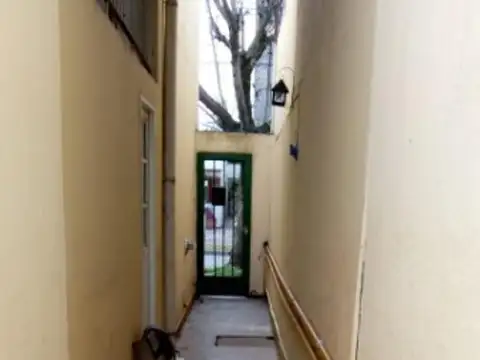 Depto Tipo Casa en Venta 40 años