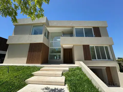 Alquiler casa 5 ambientes en Marinas, Puertos