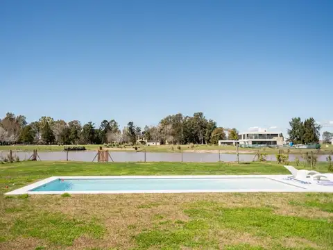 Casa en Venta al Este