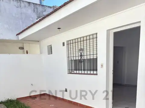 61 141 y 142 2300, Piso 0