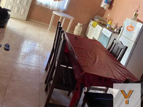 Casa 3 ambientes con 1 baño