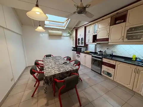 Casa 3 ambientes con 2 baños
