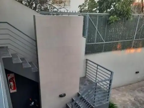 Depto Tipo Casa en Venta de 1 dormitorio