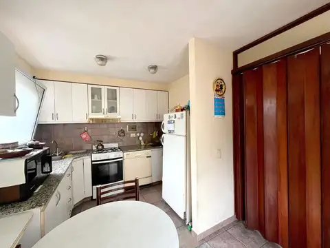 Depto Tipo Casa en Venta con 1 cocheras