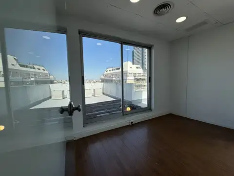 Oficina en Alquiler 40 años