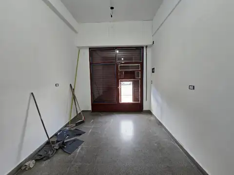 Local en Alquiler en Villa Libertad, $ 450.000