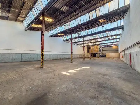 ALQUILER - DEPOSITO - LA BOCA - 1600 M2 MIXTURA 4
