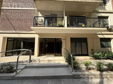 Departamento  en alquiler 2 ambientes - Ubicado en Olivos cochera