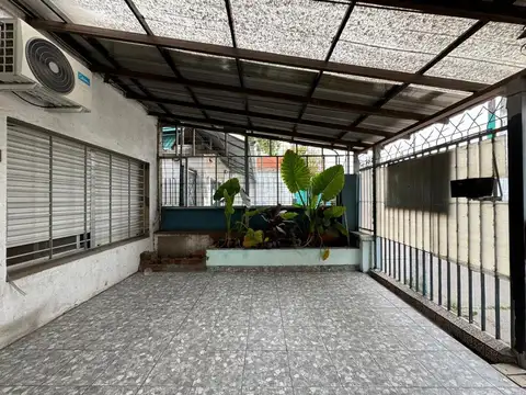 Casa en Venta en Rafael Calzada, USD 70.000