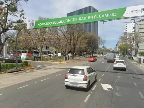 Avenida del Libertador e/ Bosch y De Laprida