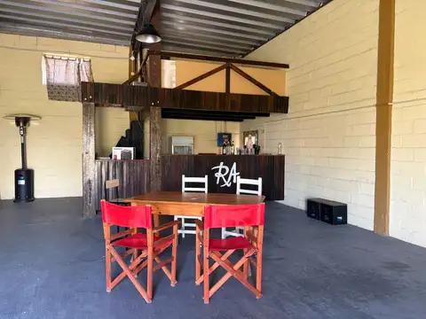 VENTA DE GALPON CON OFICINA O CASA
