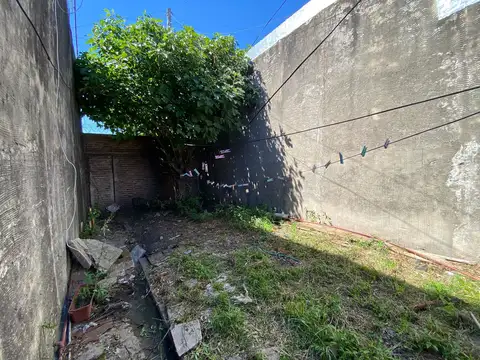 Local en Venta en Rafael Calzada, USD 124.900