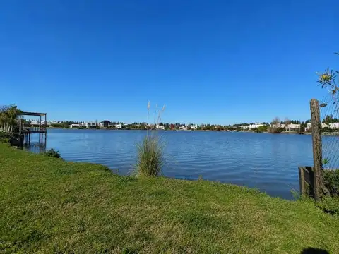 Barrio "Cruz del Sur", Lote a la Laguna - Corredor Verde Canning - San Vicente