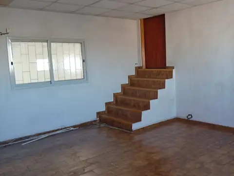 Galpon en Alquiler 25  mts Fondo