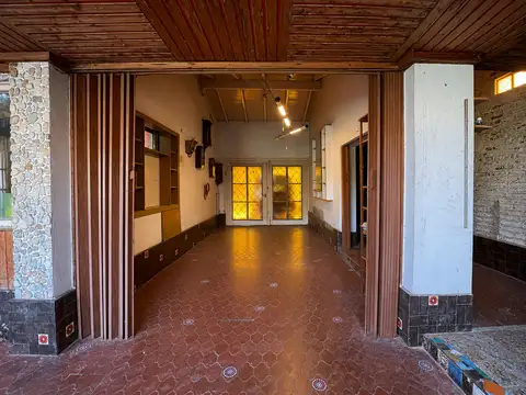 EXCELENTE CHALET EN BARRIO PARQUE SAAVEDRA