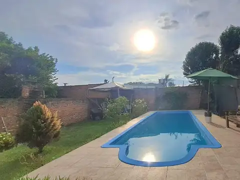 VENDO CASA 2 HAB MAS MONO ZONA BARRIO AMERICA