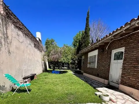 CASA 5 AMB EN LOMAS CON GRAN PATIO
