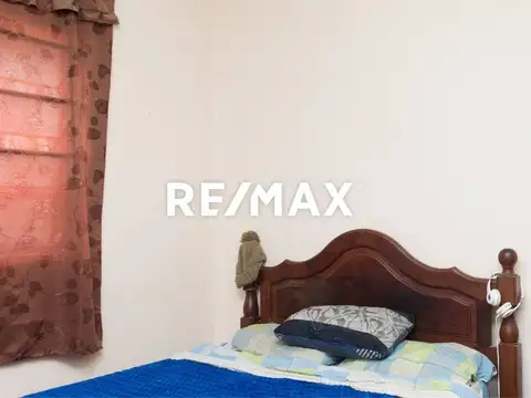 Casa 6 ambientes con 2 baños