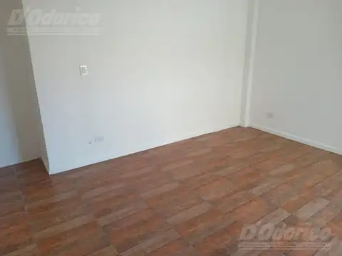 Monoambiente en venta el Flores