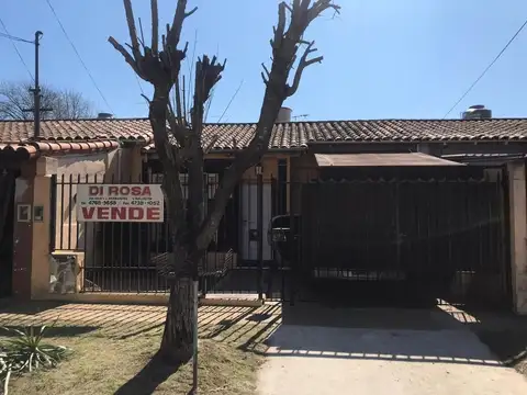 CASA 3 AMB CON GARAGE - 3 CUADRAS METROBUS