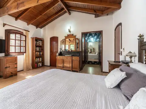 Venta casa 5 ambientes Mapuche Country Club, Pilar.