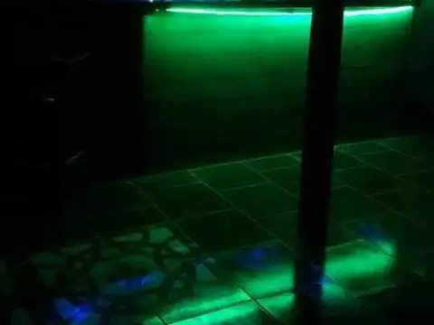Casa 5 ambientes con 4 baños