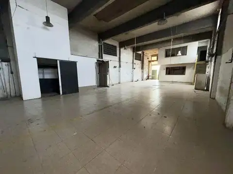 Galpon en Alquiler en Moron Sur, $ 2.000.000