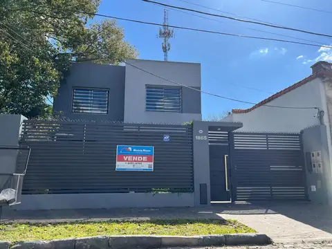 Duplex en venta 3 dom jardín muy buena calidad constructiva