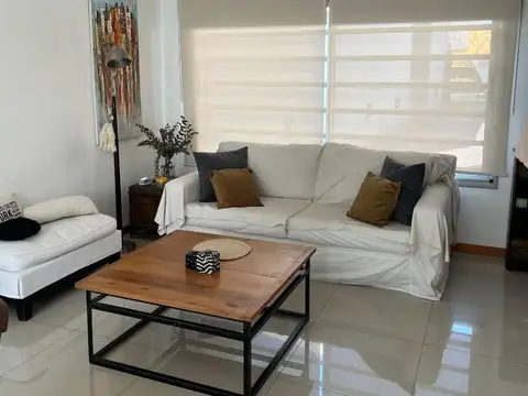 Duplex en venta 3 dom jardín muy buena calidad constructiva
