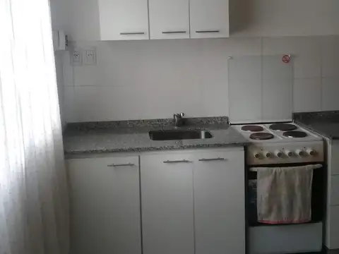 Depto Tipo Casa en Alquiler en Floresta, $ 600.000