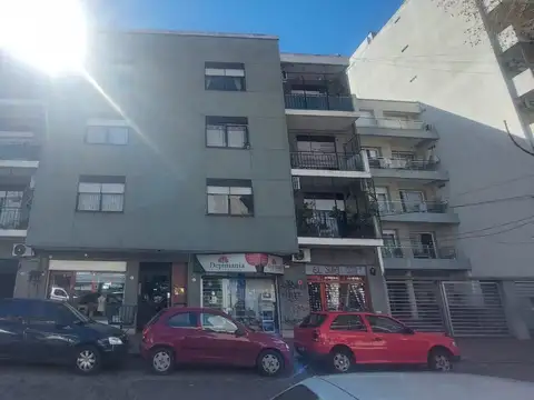 VENTA DE DEPARMENTO 2 AMBIENTES CHICO EN FLORIDA