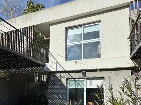 Duplex de 2 habitaciones en City Bell