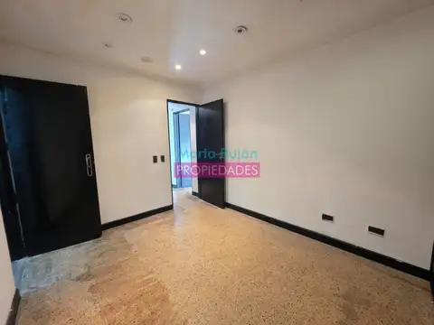 Oficina en Venta al Noreste