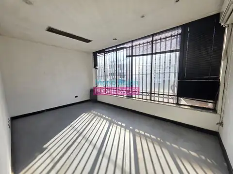 VENTA OFICINA AV. BELGRANO 375 AVELLANEDA CENTRO
