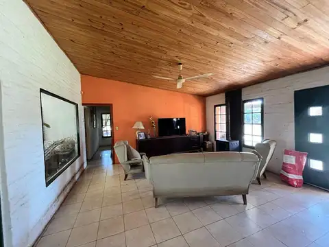 CASA QUINTA A LA VENTA EN ARRECIFES