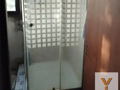 Casa 6 ambientes con 3 baños