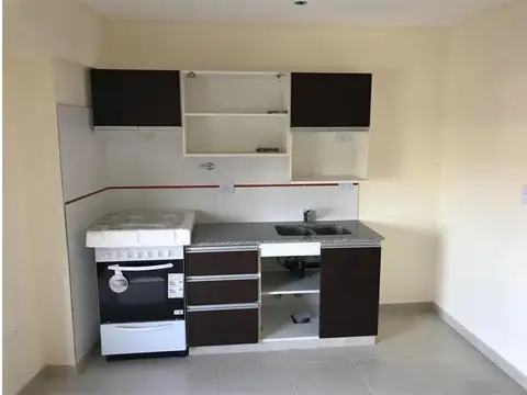 Departamento en Alquiler en Sarandi, $ 400.000
