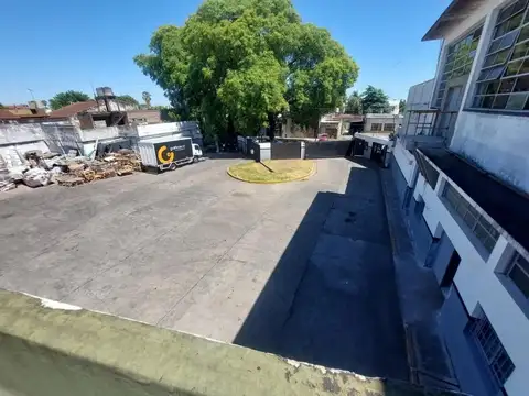 NAVE con Exelente Infraestructura y Ubicacion Logistica