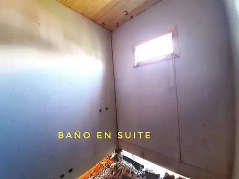 Casa 3 ambientes con 2 baños