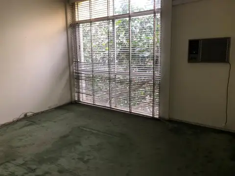 Oficina en alquiler s/Av Maipu al 1300