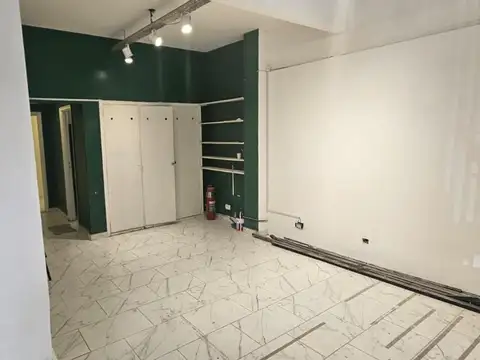 Local en Venta 30 años