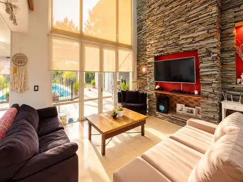 VENTA CASA 5 AMB C/ PILETA  EL CASCO DE MORENO