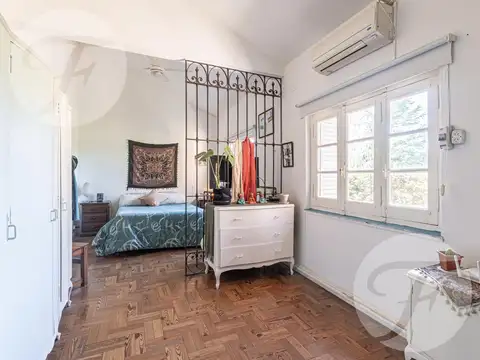 Casa en Alquiler con 1 cochera